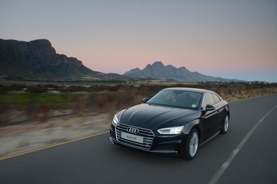  Audi A5 Coupe 2.0 TFSI S-Line 2017 года  (ZA) (фото 22 из 26)